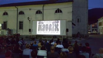 Kino na kobariškem placu 