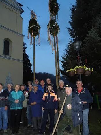 Butare pred cerkvijo sv. Jerneja v Vojniku že osmo leto zapored
