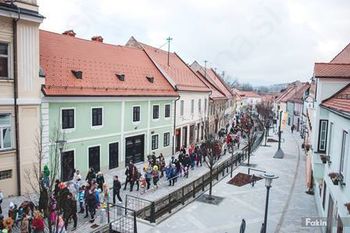 Pustni torek v mestnem jedru Slovenskih Konjic