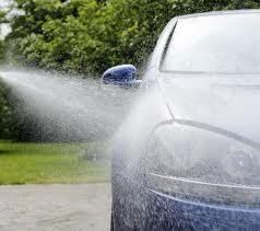 Prepoved zalivanja in pranja avtomobilov