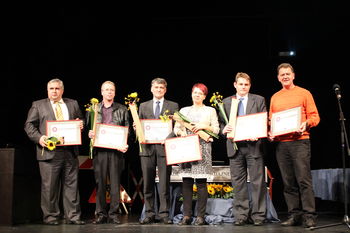 Slovenija – gradbišče mladim prijaznih občin