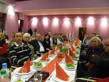 Prednovoletno srečanje Prednovoletno srečanje