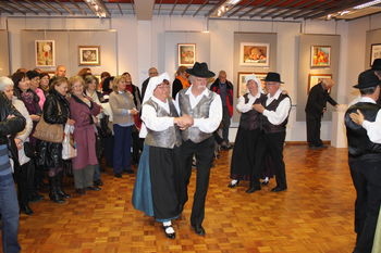 Slikarji in kamnoseki društva Most razstavljali v Novi Gorici