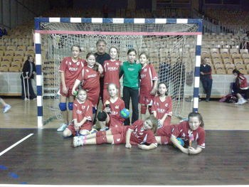 Mlade ajdovske rokometašice osvojile Tivoli Mlade ajdovske rokometašice osvojile Tivoli