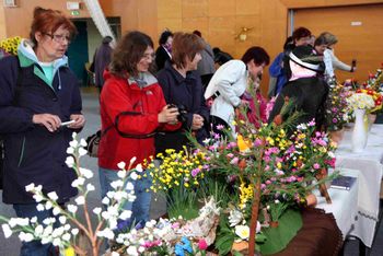 Na tisoče cvetov Na tisoče cvetov