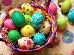 Sekanje pirhov na Primskovem