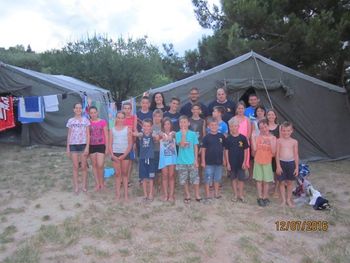 Mladi gasilci ob morju