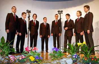 Poezija in pesem v pozdrav slovenskemu kulturnemu prazniku