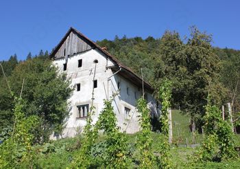 Izšla je knjiga Stare hiše v Polhograjski dolini