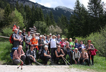 Valvasorjev dom pod Stolom