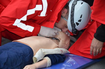 Tečaj prve pomoči za dojenčke in otroke