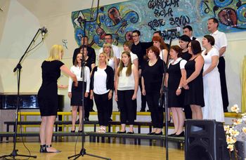 Na reviji nastopilo 472 pevcev in pevk