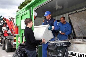 Občani Vranskega oddali 226 kg  nevarnih odpadkov