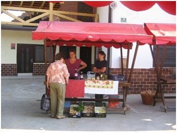 Kmečka tržnica v Preboldu