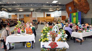 Vseslovenska razstava cvetja iz krep papirja