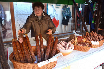 Vhod na tržnico le še s parkirišča