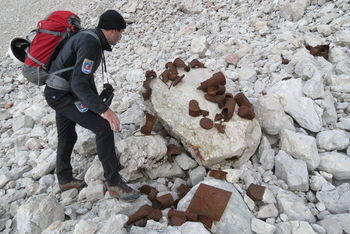 Na Krnu odstranjenih 24 kosov neeksplodiranih ubojnih sredstev Na Krnu odstranjenih 24 kosov neeksplodiranih ubojnih sredstev