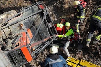 ŽUPANI GOVORIJO, GASILCI MOLČIJO 