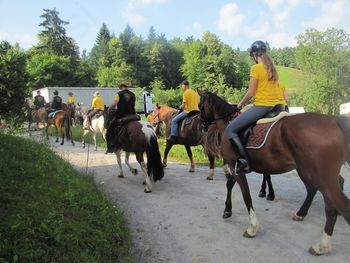Vrnitev Valvasorjeve konjenice na grad Bogenšperk