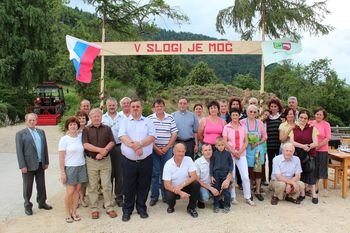 Otvoritev vodohrama in vodovodne napeljave na Veliki Ravni Otvoritev vodohrama in vodovodne napeljave na Veliki Ravni