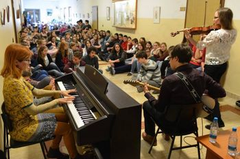 Ličnova razstavljata v Želimljah