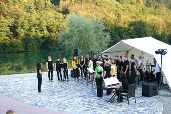  Koncert MePZ ZVON, pri Mitnici Muta