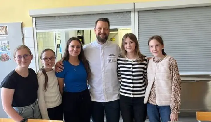 Bine Volčič obiskal OŠ Gornji Petrovci
