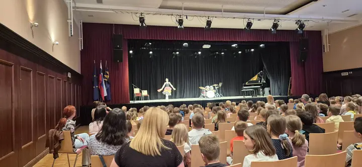 Glasbeni nastop Glasbene šole Ravne na Koroškem