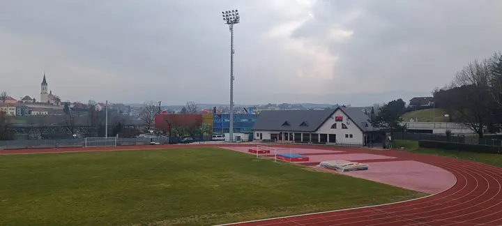 Stadion zaprt zaradi prenove atletske steze 