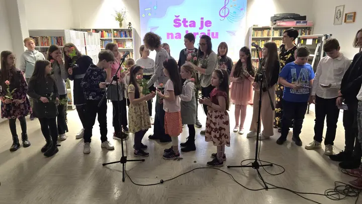 Koncert, ki je s pesmijo povezal generacije