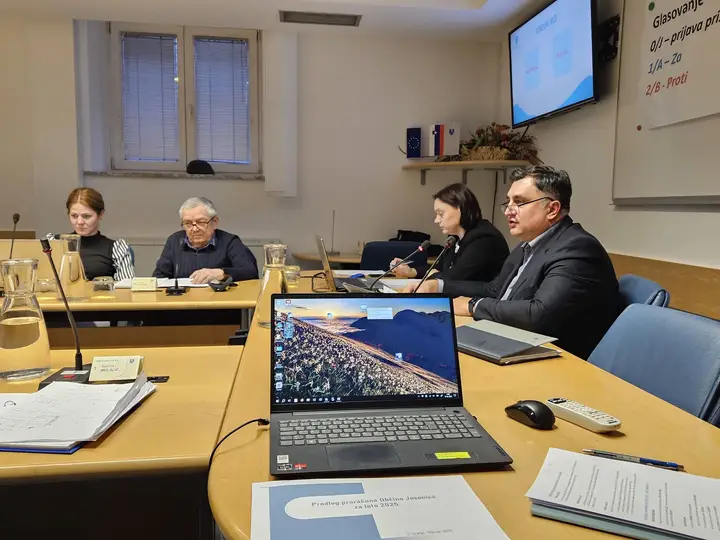Poročilo s 17. redne seje Občinskega sveta