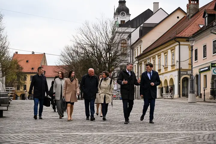 Župan z ministrom za vzgojo in izobraževanje o šolski varnosti in problematiki neobiskovanja šole