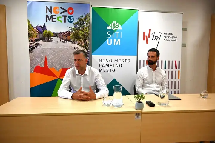 Knjižnica Mirana Jarca postala del pametnega sistema Sitium
