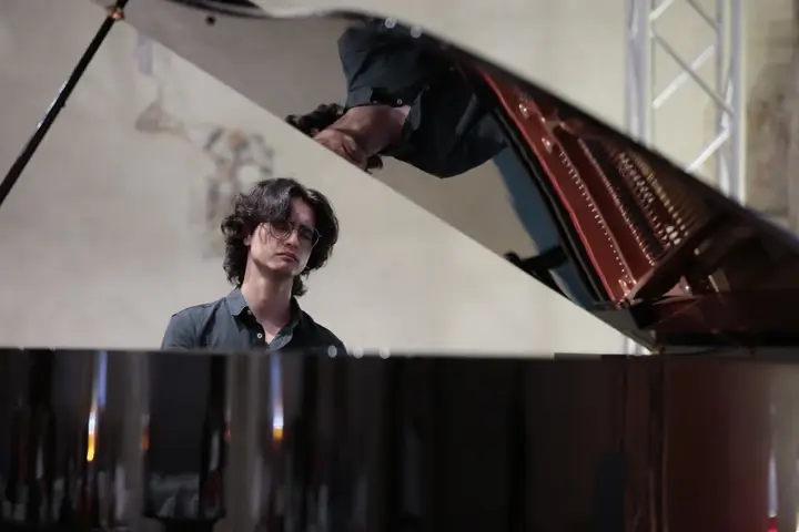 PIANO CITY PORDENONE 2025: glasbena invazija v srcu mesta 