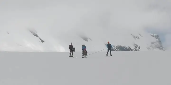 inPlaninci so osvojili in smučali po ledenikih Malega Mattehorna in Breithorna