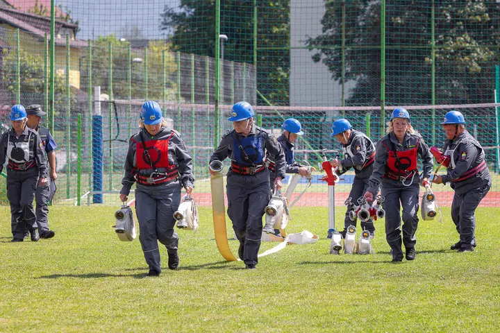 Spretnost veteranov in operativnih gasilcev ter nepozabna veselica s Tanjo Žagar