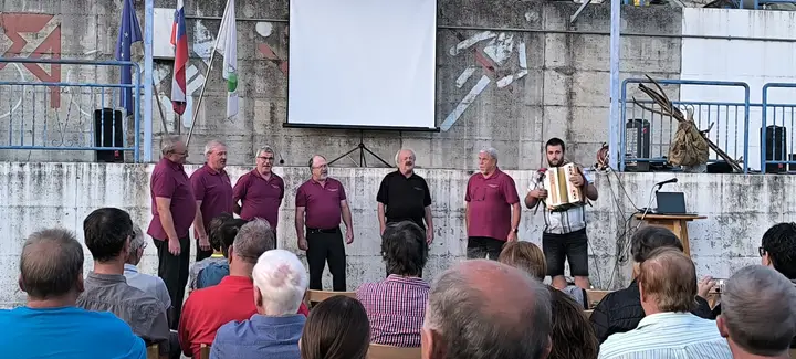 Četrt stoletja v objemu gora: Koča, kjer se čas ustavi
