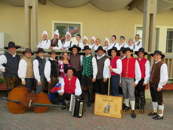 KD FOLKLORNA SKUPINA KARAVANKE KD FOLKLORNA SKUPINA KARAVANKE