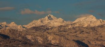 Triglavske štorije: improvizirana gledališka predstava v izvedbi KUD Kamot