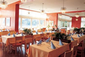 Veselo pustovanje z bogatimi nagradami v Restavraciji Panorama