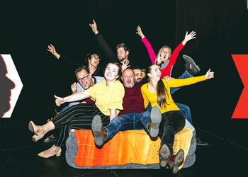 Gledališki abonma KD Bohinjska Bela: Skočiva pod odejo