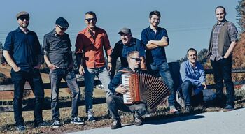 Zimska pravljica: KUD Rudija Jedretiča Ribno in skupina Orlek