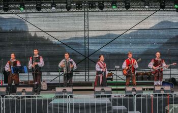 Slovenski večeri: Slovenski pozdravi