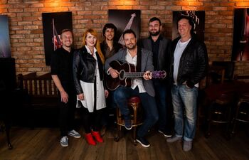 Koncert: Gino & Band