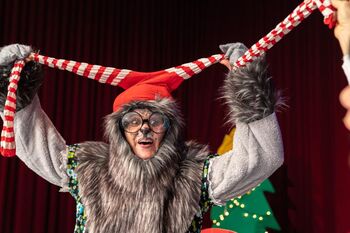 Otroški program: Kapica rdeča volkeca sreča