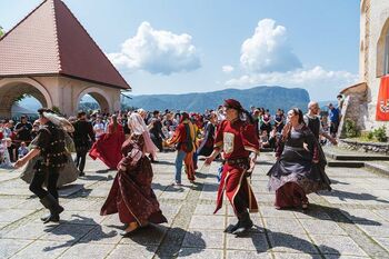 Srednjeveški nastop na Blejskem gradu