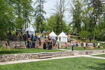 Srednjeveški tabor za družine