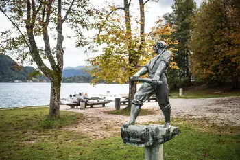 Vaja Slovenske vojske na Blejskem jezeru