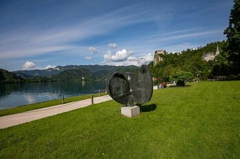 Po Poti skulptur Slavka Oblaka