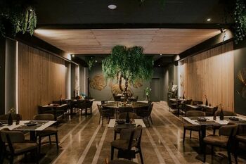 Valentinovo s Taro Ahačič